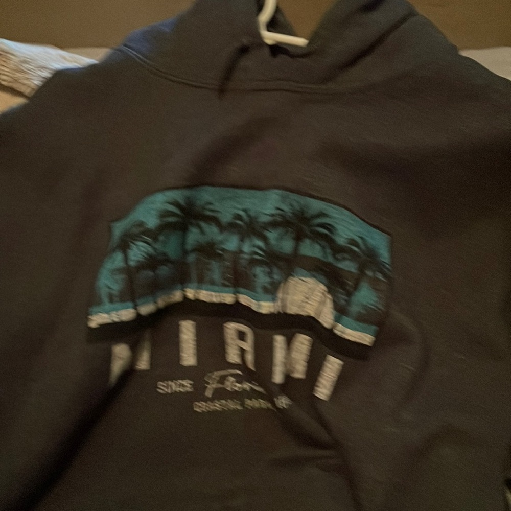 sweatshirt